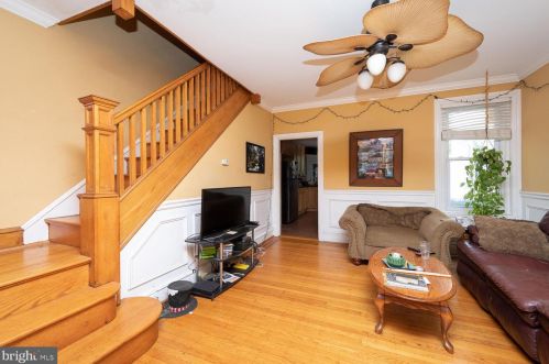 162 Markle St, Philadelphia, PA 19127-1714