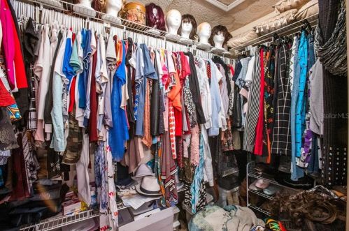 4206 Brentwood Park Cir, Tampa FL 33624-1307 exterior