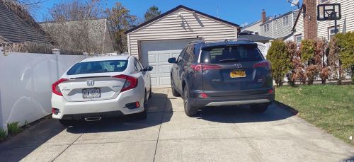 1184 Beverly Pl, Valley Stream NY  11580-2900 exterior