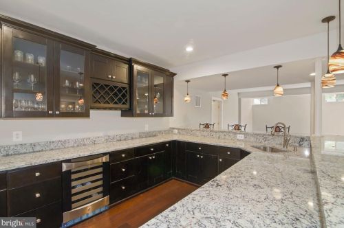 19372 Ml Dm Pl, Leesburg VA 20176-1637 exterior