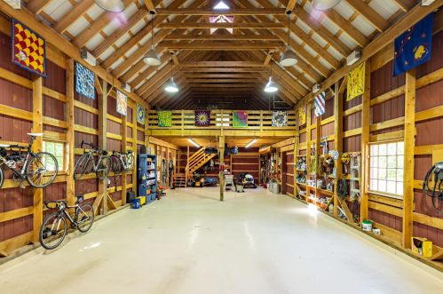 79 Mtn Rd, Concord NH 03301-6902 exterior