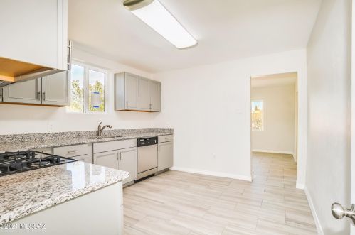 4020 Montecito St, Tucson AZ 85711-4873 exterior