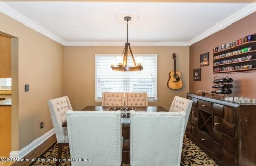 19 Sherwood Ln, Old Bridge NJ 08857-1634 exterior