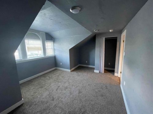 426 Marshall Ave, Pittsburgh PA 15214-3022 exterior