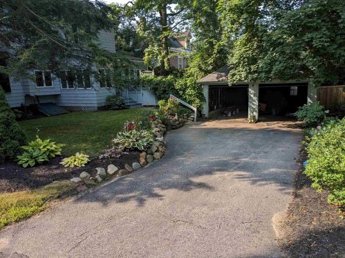 2 Park Rdg, Concord NH 03301-3030 exterior