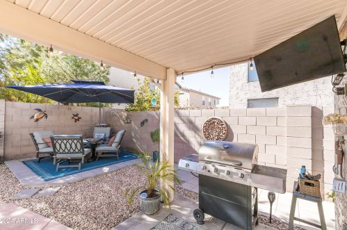 2591 Indian Wl Pl, Chandler AZ 85249-4168 exterior