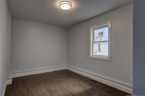 27 Myrtle St, Norwalk CT 06855-1314 exterior