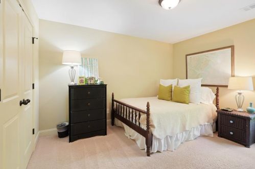 479 Holly Dr, Gainesville GA 30501-2142 exterior