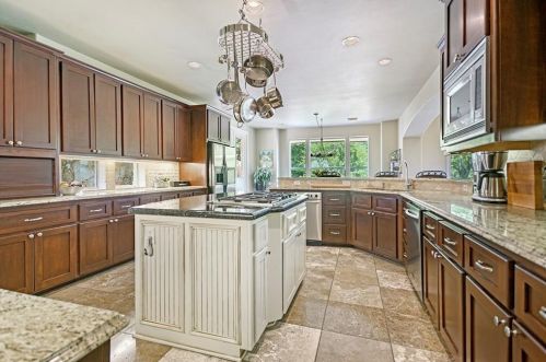 4316 Canoas Dr, Austin TX 78730-1446 exterior