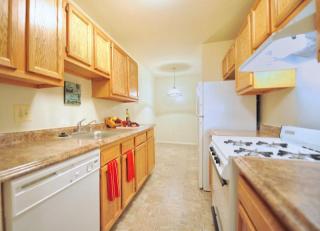 7226 Oak Haven Cir, Baltimore MD  21244-3505 exterior