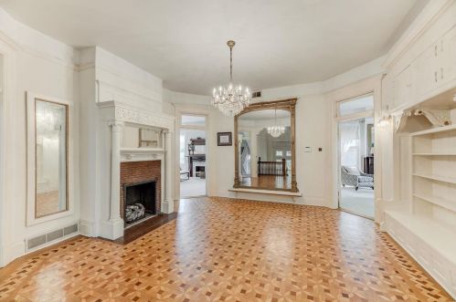 5211 Washington Pl, Saint Louis MO 63108-1117 exterior