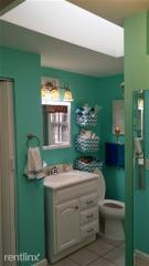 115 Branch Pkwy, Springfield MA  01118-1246 exterior