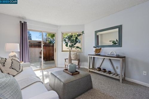 5080 Valley Crest Dr, Concord, CA 94521-4983