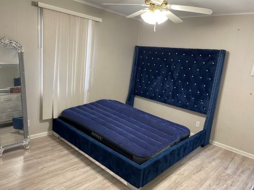 2112 Glen Flora Ave, Waukegan IL 60085-1300 exterior