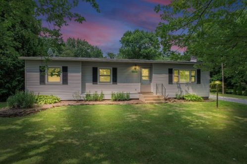 4306 Blacks Rd, Hebron OH 43025-9016 exterior