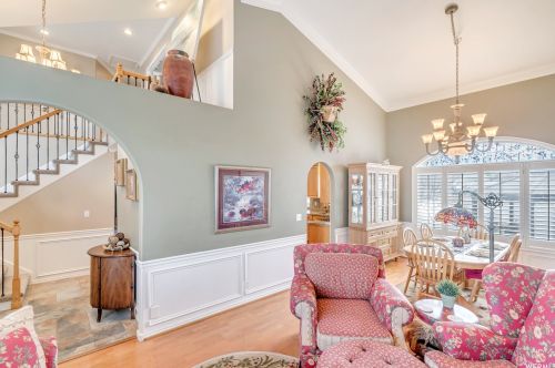 940 Johnsonway Dr, Sandy UT 84094-6346 exterior