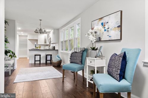 68 Walnut Ln, Pine Hill, NJ 08021-6124