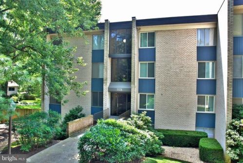 5578 Burnside Dr, Rockville MD  20853-2463 exterior