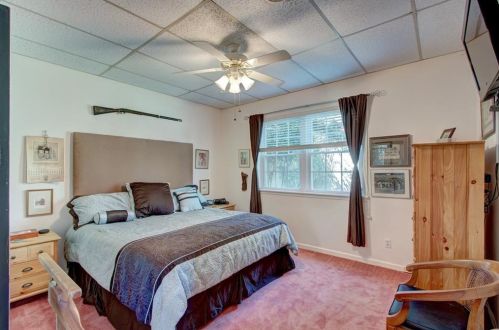 1398 Lakeshore Cir, Gainesville GA 30501-1500 exterior