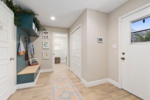 5417 Palmetto Dr, Fort Pierce FL  34982-7481 exterior