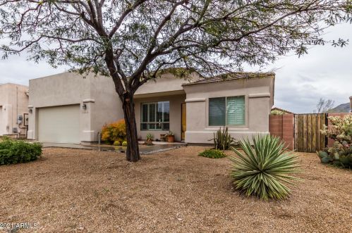 11015 13th St, Phoenix, AZ 85020-1153