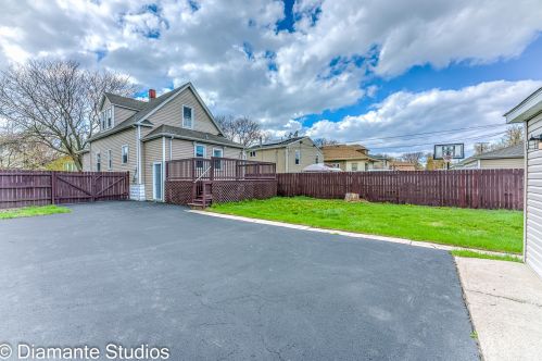 631 14 Ave, Broadview IL 60155-4002 exterior