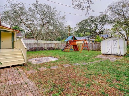 918 Shadowlawn Ave, Tampa FL 33603-2327 exterior