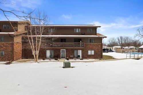 3985 84, Milwaukee WI 53228-2339 exterior