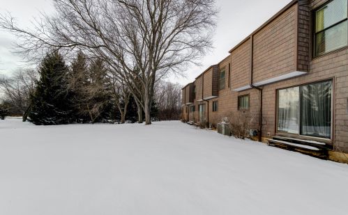 6995 Glenbrook Rd, Milwaukee WI  53223-1111 exterior