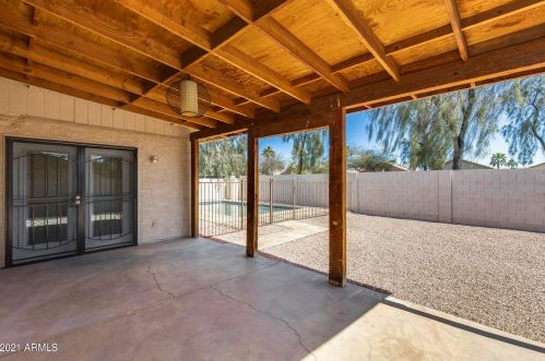 18213 7 Dr, Phoenix AZ 85023-5237 exterior