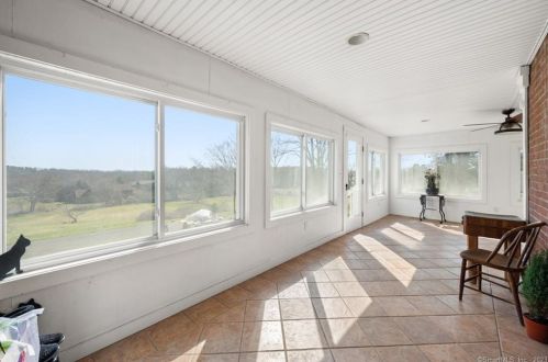 616 Poquonock Ave, Windsor CT  06095-2204 exterior