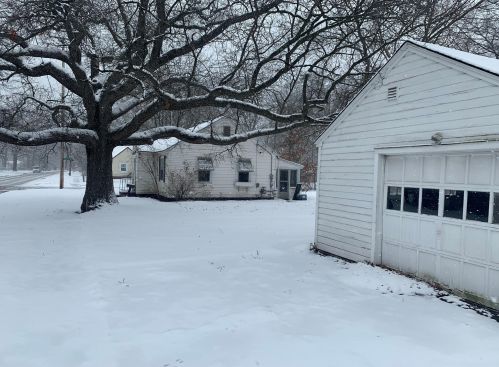 839 Hackley Ave, Meskegon, MI 49444-1237