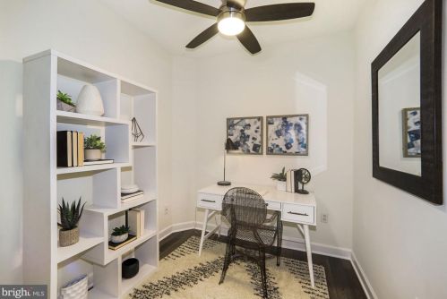 1421 3 St, Washington DC 20001-1960 exterior