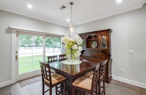 30 Mount Pleasant Pkwy, Livingston NJ  07039-2821 exterior