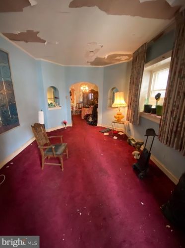 5018 12th St, Philadelphia, PA 19141-3518