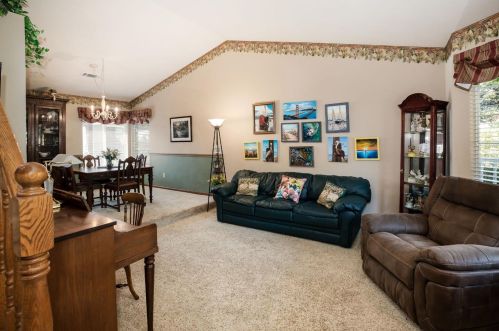 105 Goodell Rd, Folsom CA 95630-5221 exterior