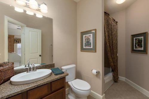 7018 Dewberryshores Ln, Humble TX 77396-4352 exterior