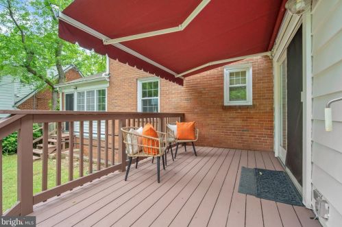 1524 Red Oak Dr, Silver Spring MD 20910-1549 exterior