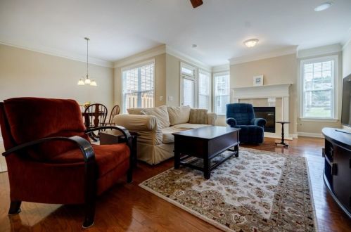 2067 Cobblestone Cir, Atlanta GA 30319-4911 exterior