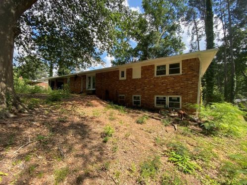 2793 Hayden Dr, Atlanta GA 30344-1057 exterior