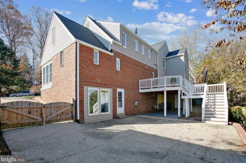 311 Kentucky Ave, Alexandria VA 22305 exterior