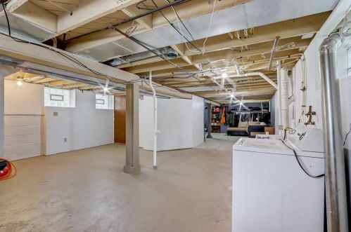 3030 15 Pl, Milwaukee WI 53215-3721 exterior