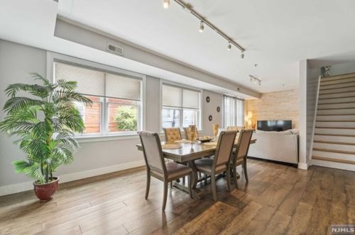 2416 West St, Union City NJ 07087-3798 exterior