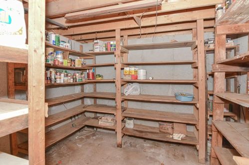 210 Greenhouse Rd, Coventry RI 02827-2101 exterior