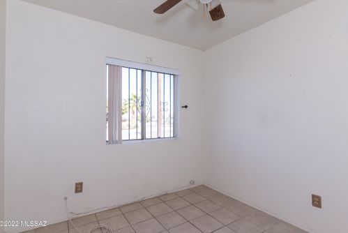 9442 5th St, Tucson AZ 85716-5005 exterior