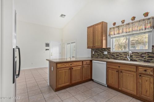 9593 Paseo Juan Tabo, Tucson AZ  85747-5007 exterior