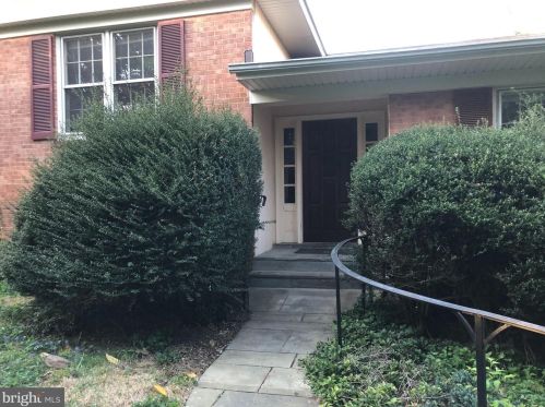 6210 Kellogg Dr, Mc Lean, VA 22101-3121