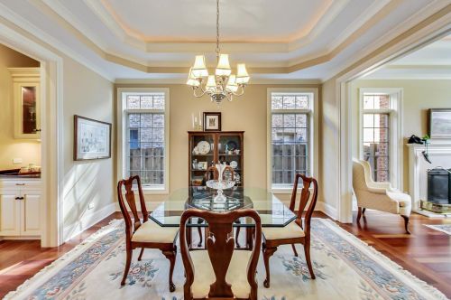 642 Euclid Ave, Elmhurst IL 60126-4338 exterior