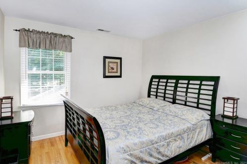 789 Ridgebury Rd, Ridgefield CT 06877-1407 exterior