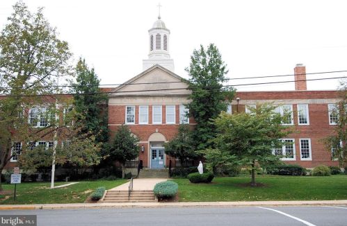 1503 Belle View Blvd, Alexandria VA 22307-6711 exterior